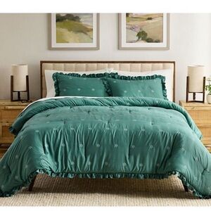 Elegant Green Bedding Set